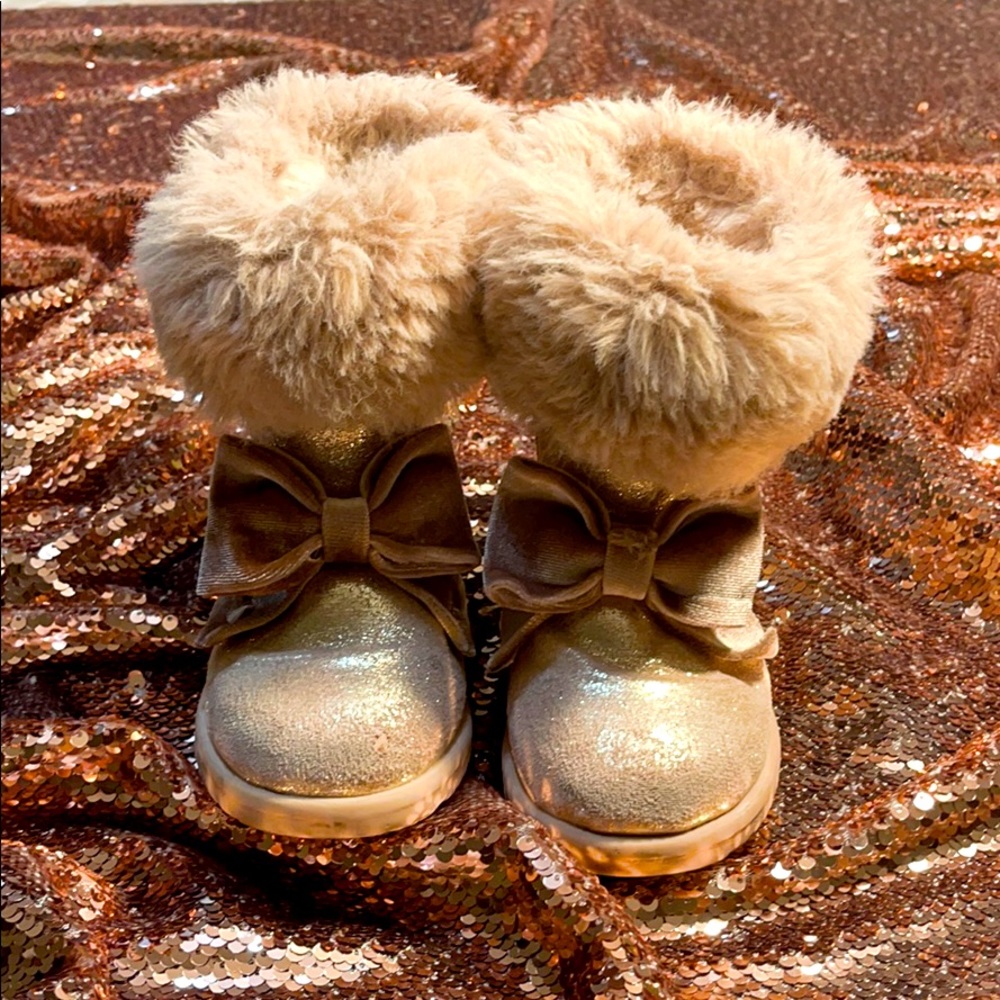 Girls boots with Bow Tie